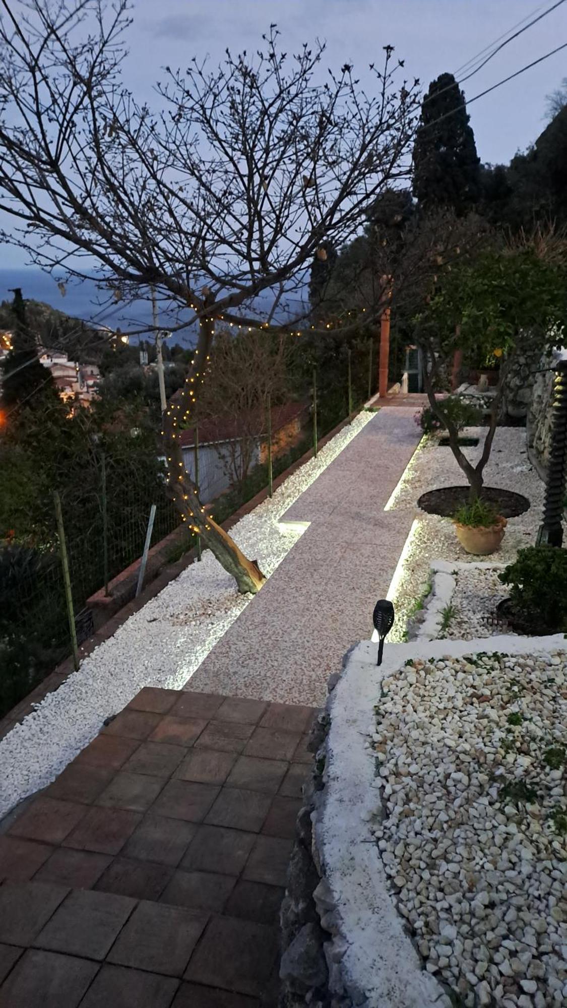 Villa Johnny And Mary'S House Breathtaking View Taormina Room photo